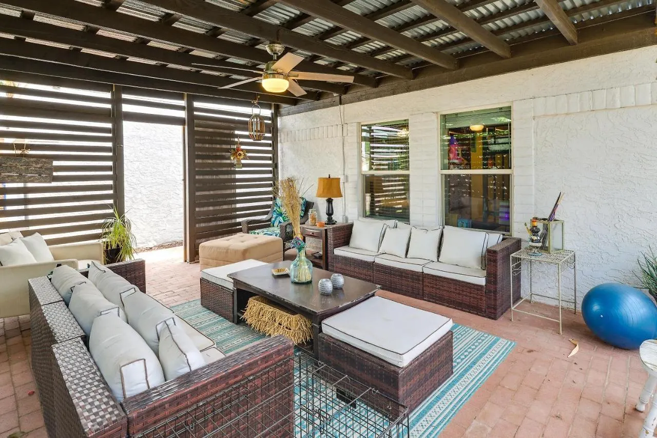 Pet-Friendly Phoenix Oasis With 3 Covered Patios! 0*,