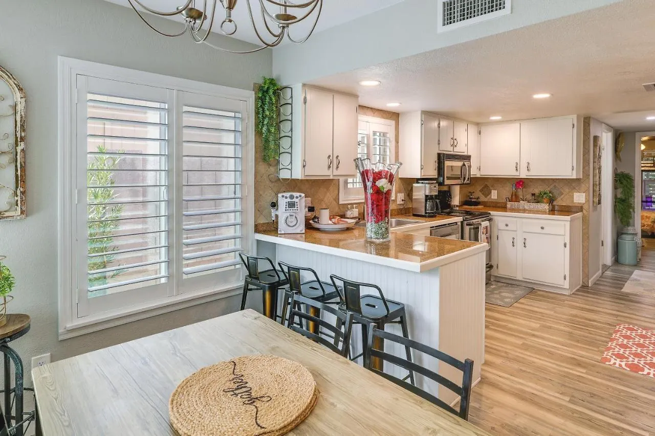 Pet-Friendly Phoenix Oasis With 3 Covered Patios!